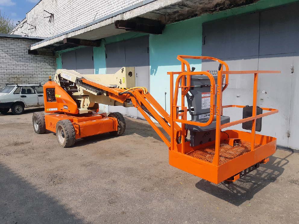 электрический коленчатый подъемник JLG E450AJ 16м