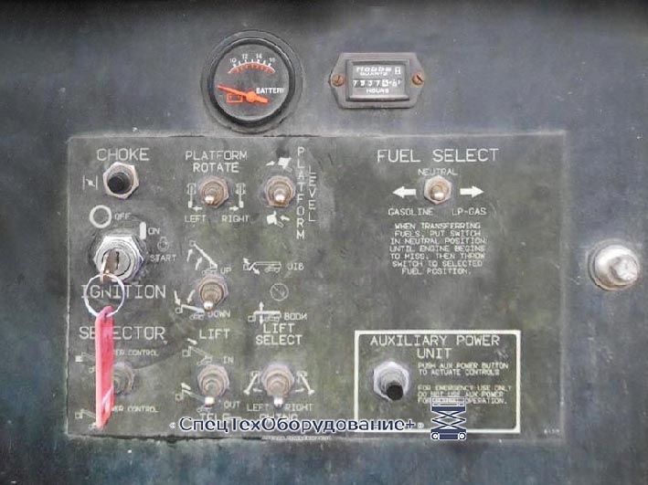 GROVE MZ66B нижний пульт