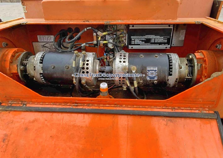 JLG N40E отсек с электроникой